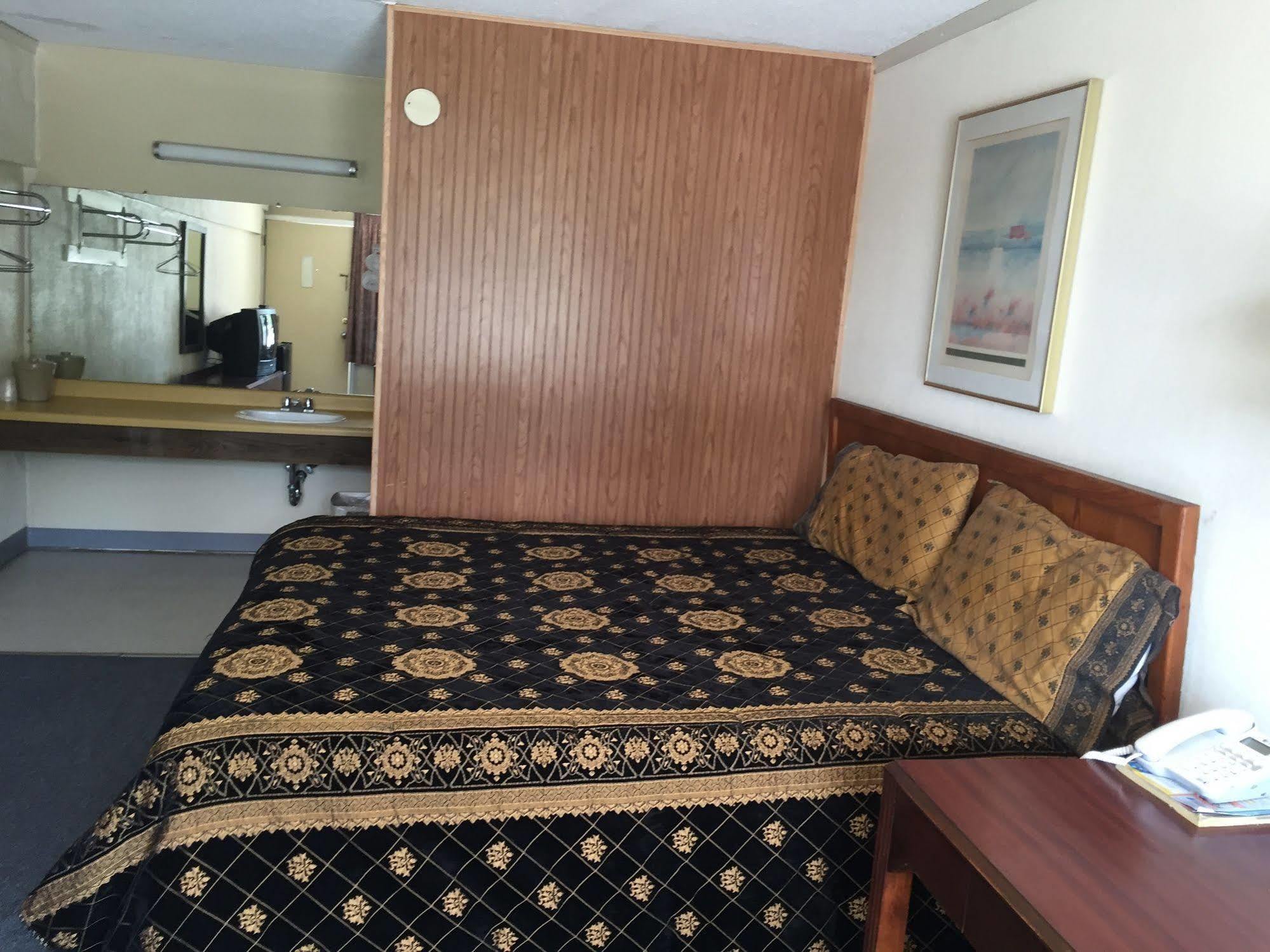 Daniel Boone Motor Inn Pikeville Ngoại thất bức ảnh